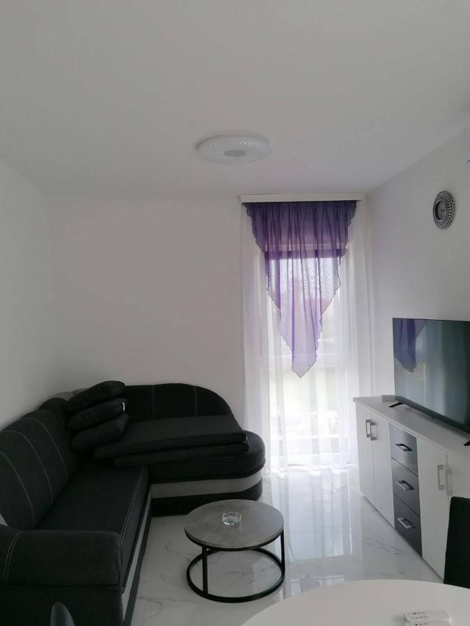 Vila Slavica Vir Exterior foto