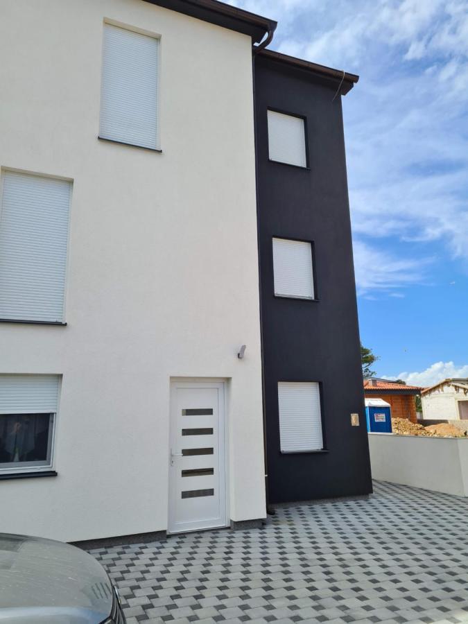 Ferienwohnung Vila Slavica Vir Exterior foto