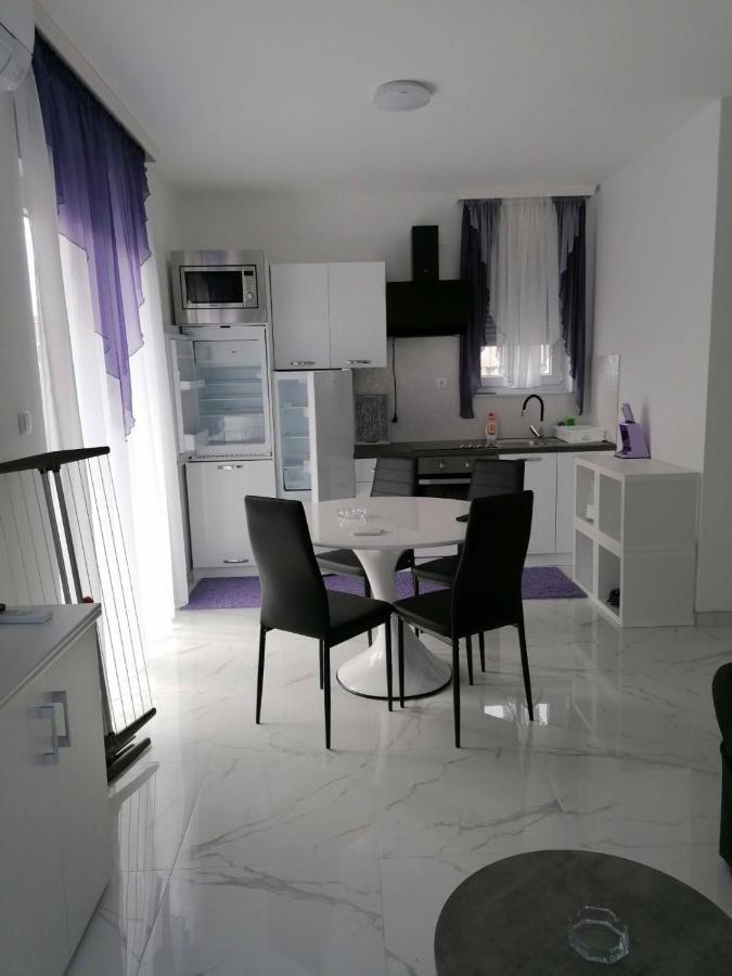 Vila Slavica Vir Exterior foto