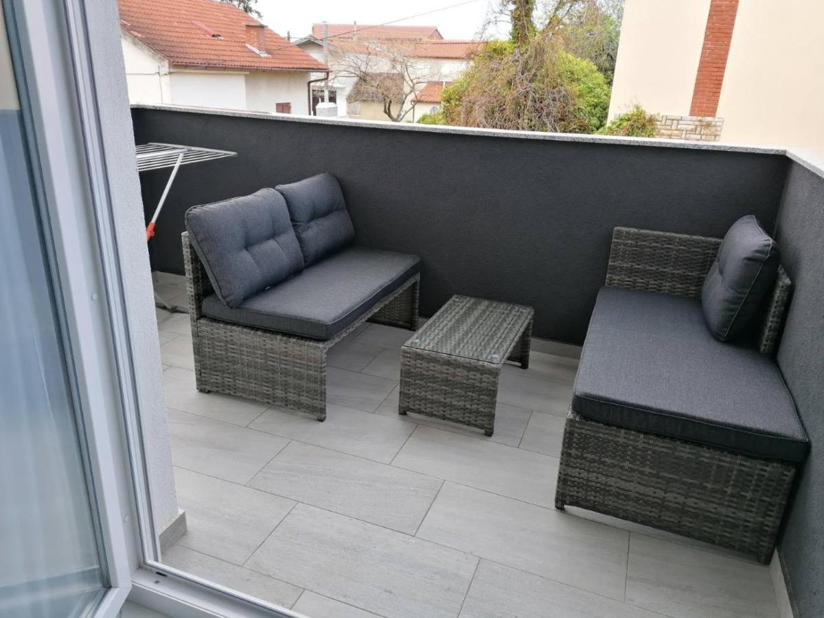 Vila Slavica Vir Exterior foto